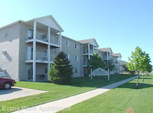 1415 34th St SW APT 303, Fargo, ND 58103