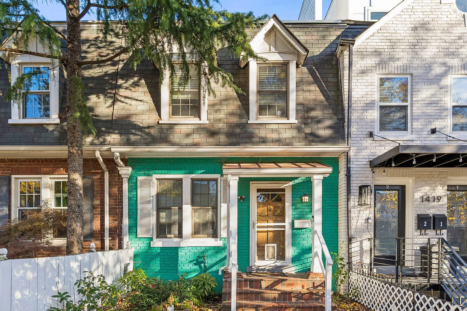 1421 Trinidad Ave NE photo 1