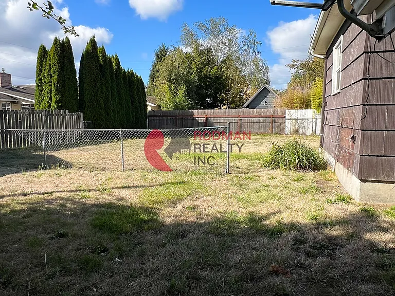 315 3rd Ave SW — Photo 5
