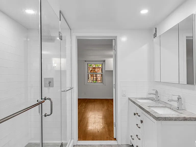 459 W 24th St #1 — Photo 14