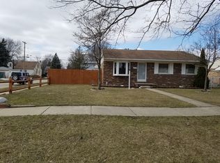 6015 Gilman St, Garden City, MI 48135