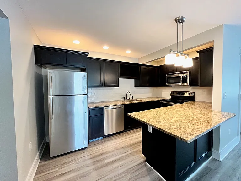 21 Carr Rd — Photo 16