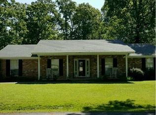 6303 Glenwood Dr, Pine Bluff, AR 71603
