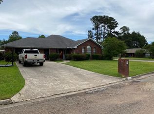 1404 Crescent St, Carthage, TX 75633