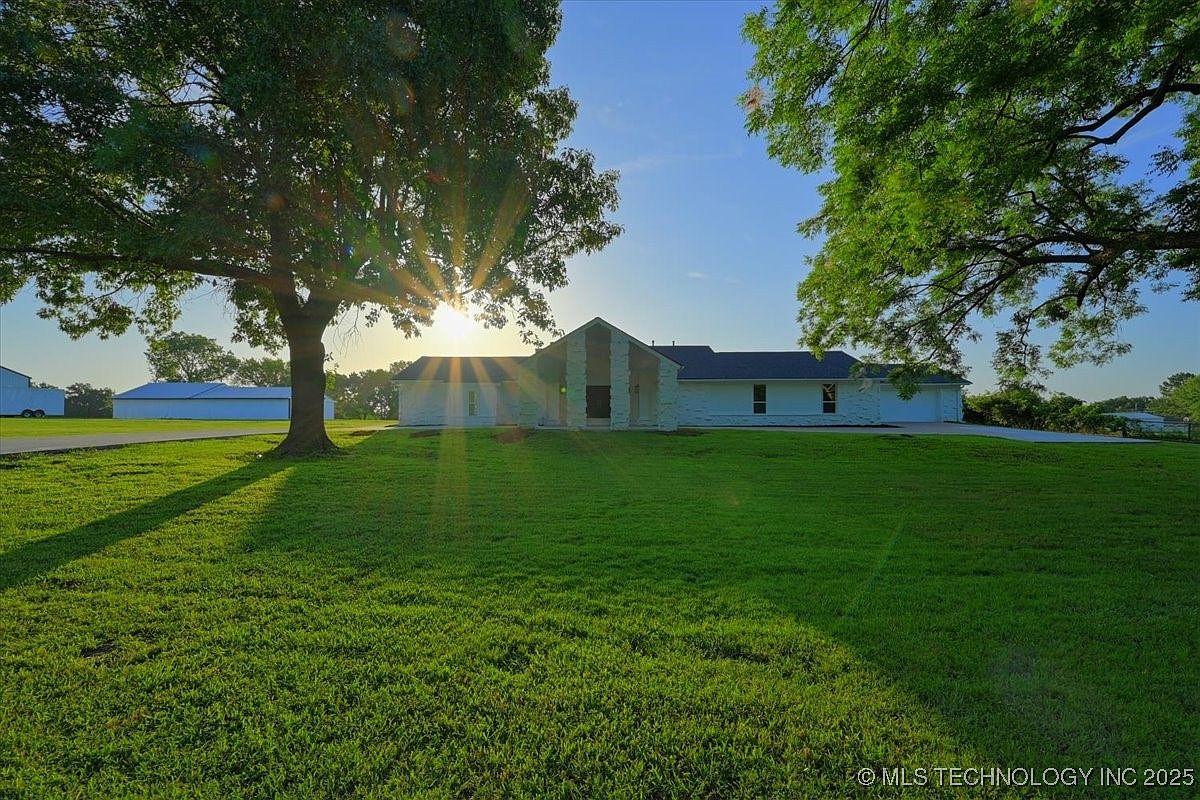 13973 S 237th East Ave, Coweta, OK 74429 | Zillow