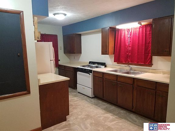 4th image of 308 N Burlington Ave