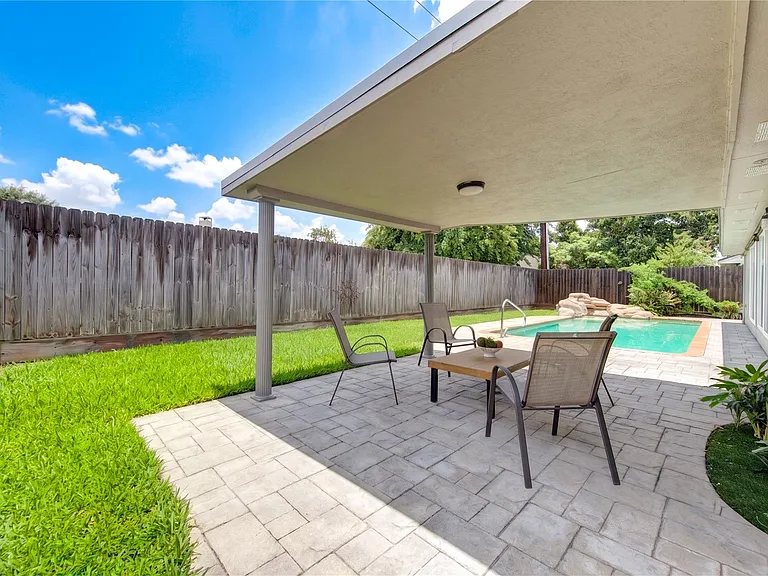 7023 Brockington Dr — Photo 33