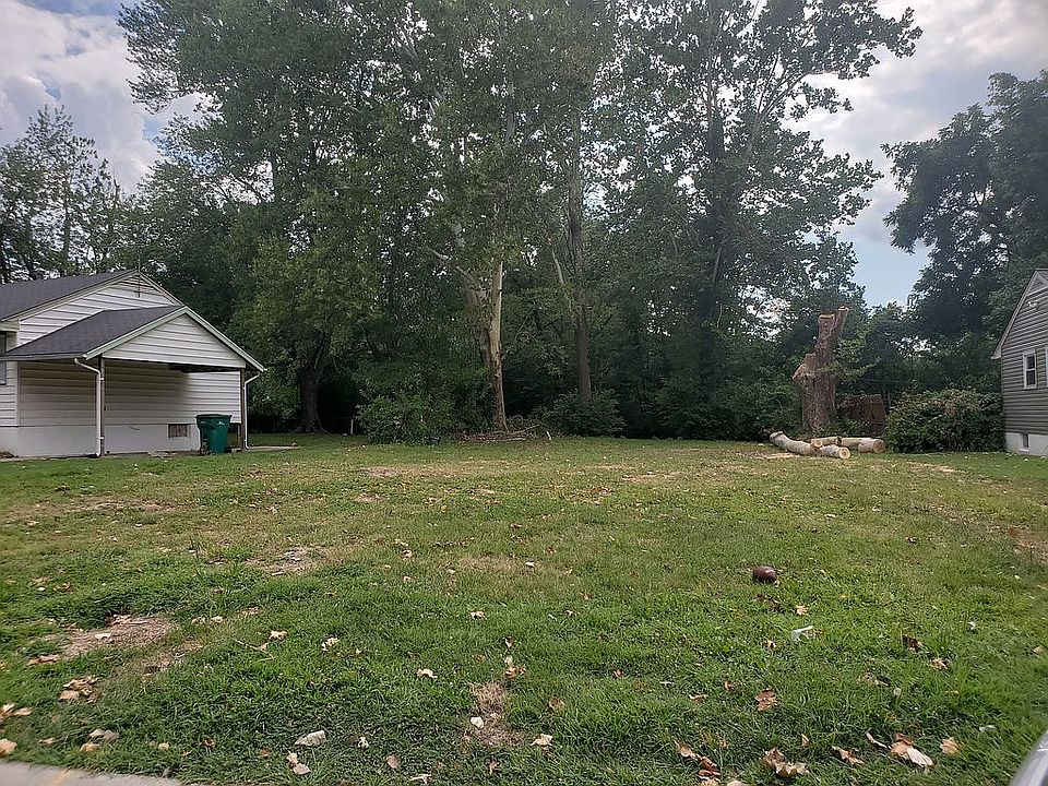 2nd image of 10643 Dunkeld Cir