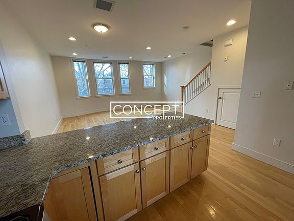 2nd image of 110A 2nd St