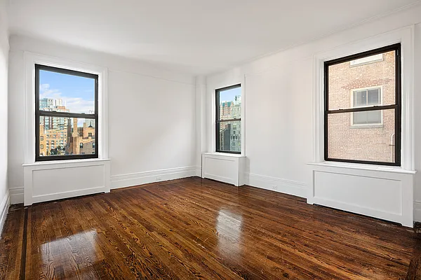 Sold by Compass | media 20