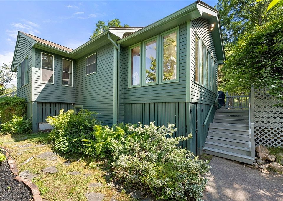 1st image of 31 Forest Ave