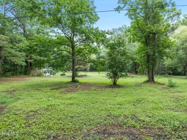 1305 Burnett Road, Wilmington, NC 28409