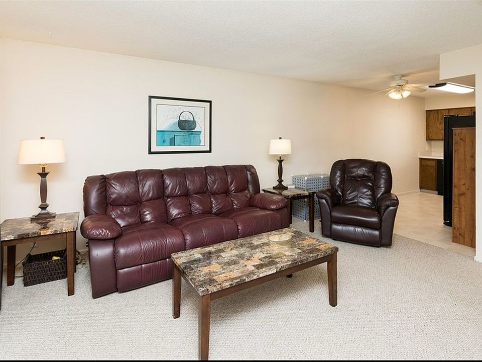 1st image of 2043 NW Hickory Ln