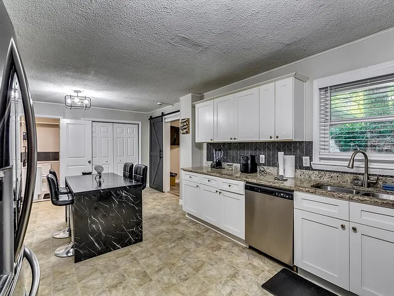 3482 Scenic Dr — Photo 6