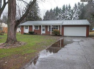 11926 Glencoe St NW, Canal Fulton, OH 44614