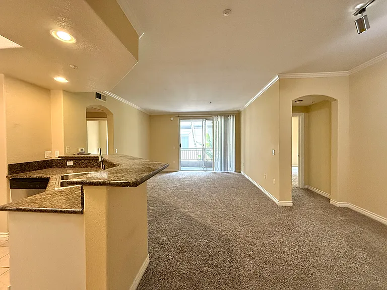 4165 Executive Dr #F206 — Photo 2
