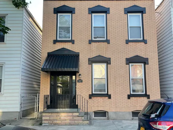 2417 4th Avenue, Watervliet, NY 12189