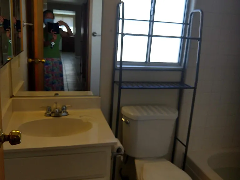 513 E Rolly St — Photo 11