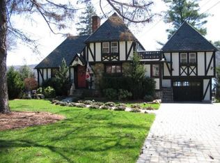 560 W Shore Trl, Sparta, NJ 07871