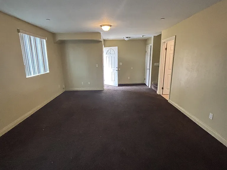 616 E 84th Pl #616 — Photo 9