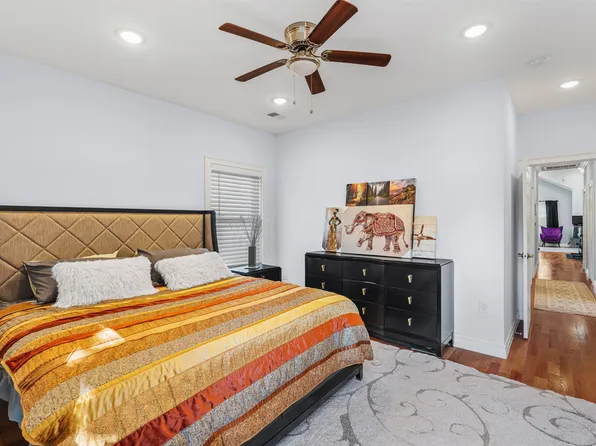 145 Bleecker Street image 19 of 39