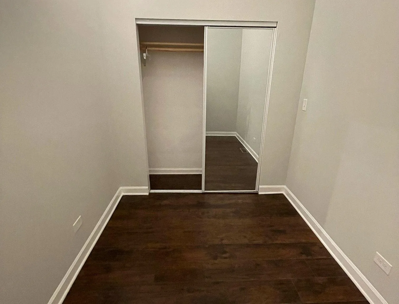 3 bed, 1200 sqft, $1,900 — Photo 4