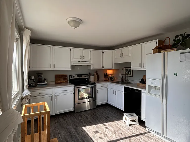 252 Union St — Photo 3