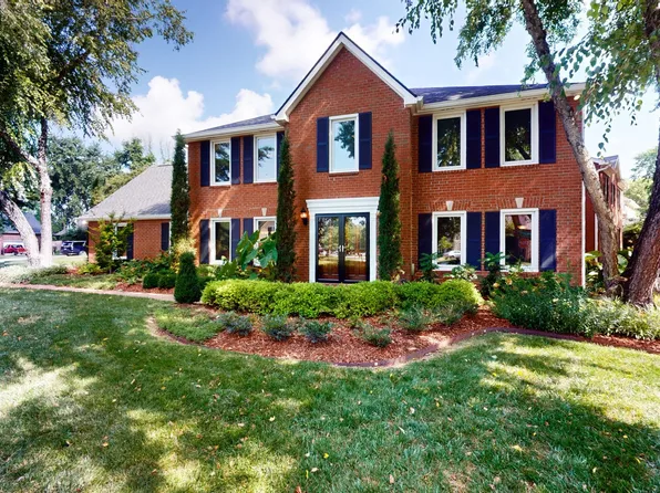 549 Maplegrove Dr, Franklin, TN 37064