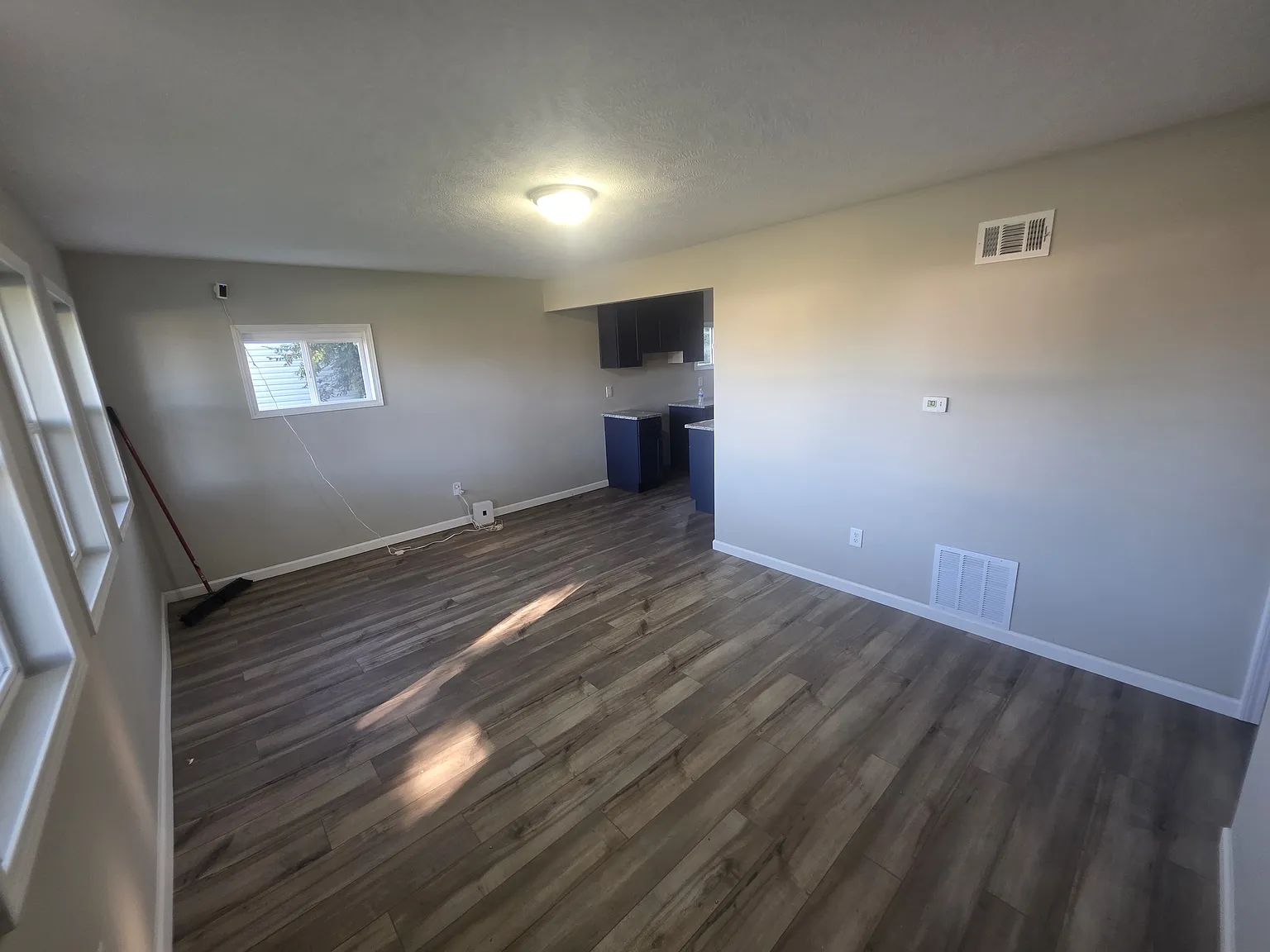 4 bed, 1175 sqft, $2,250 — Photo 3