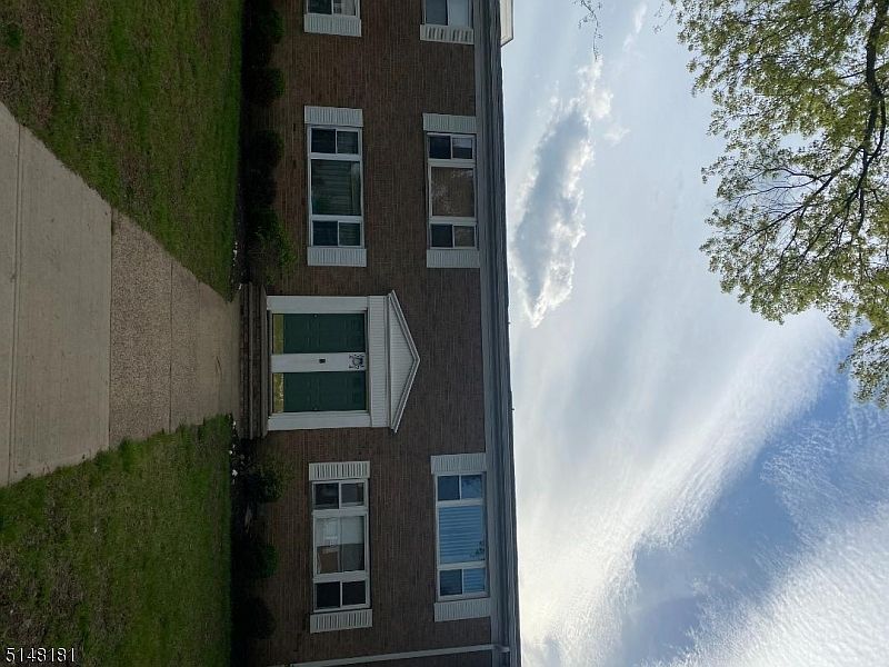 2nd image of 161 Evergreen Rd APT 12A