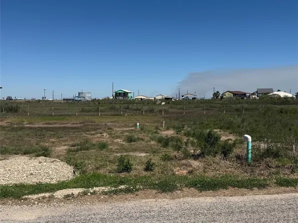 606 Bonita St, Sargent, TX 77414