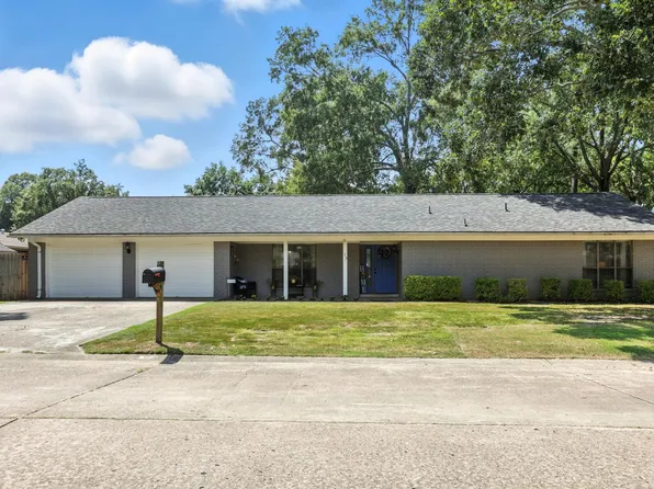 15 Brier Springs Dr, Conway, AR 72034