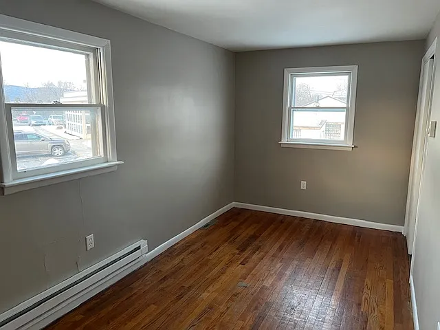 1917 Spring Rd #4 — Photo 7