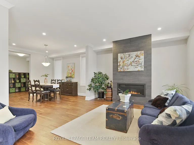119 Discovery Cres — Photo 33