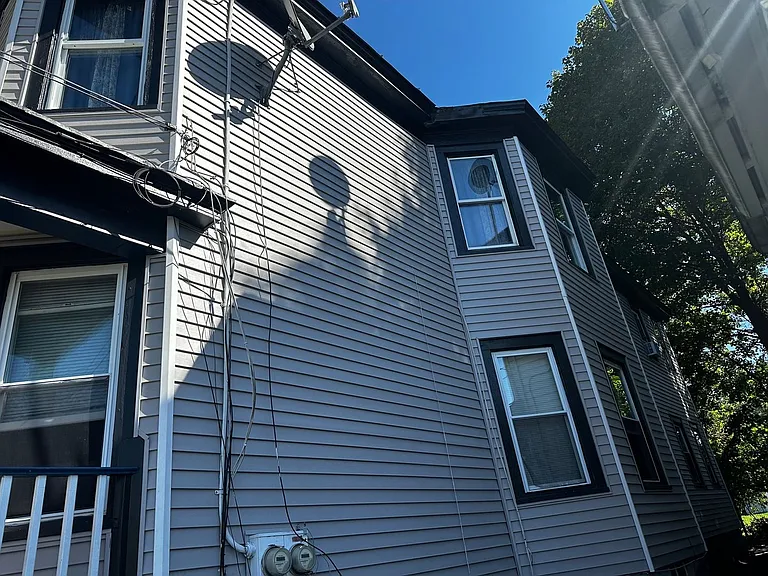 310 Division St — Photo 3