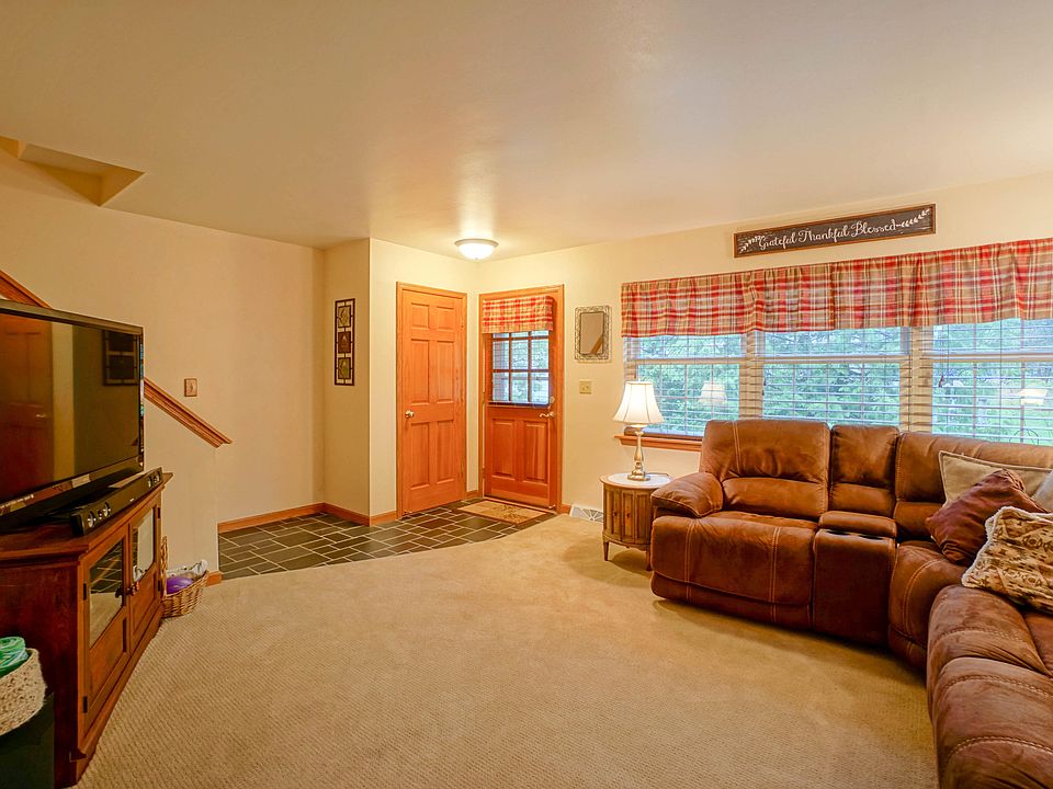 1st image of 449 W Wisconsin Ave Unit 8