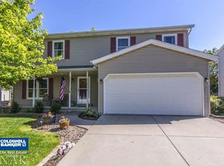 2705 Sandstone St, Bloomington, IL 61704