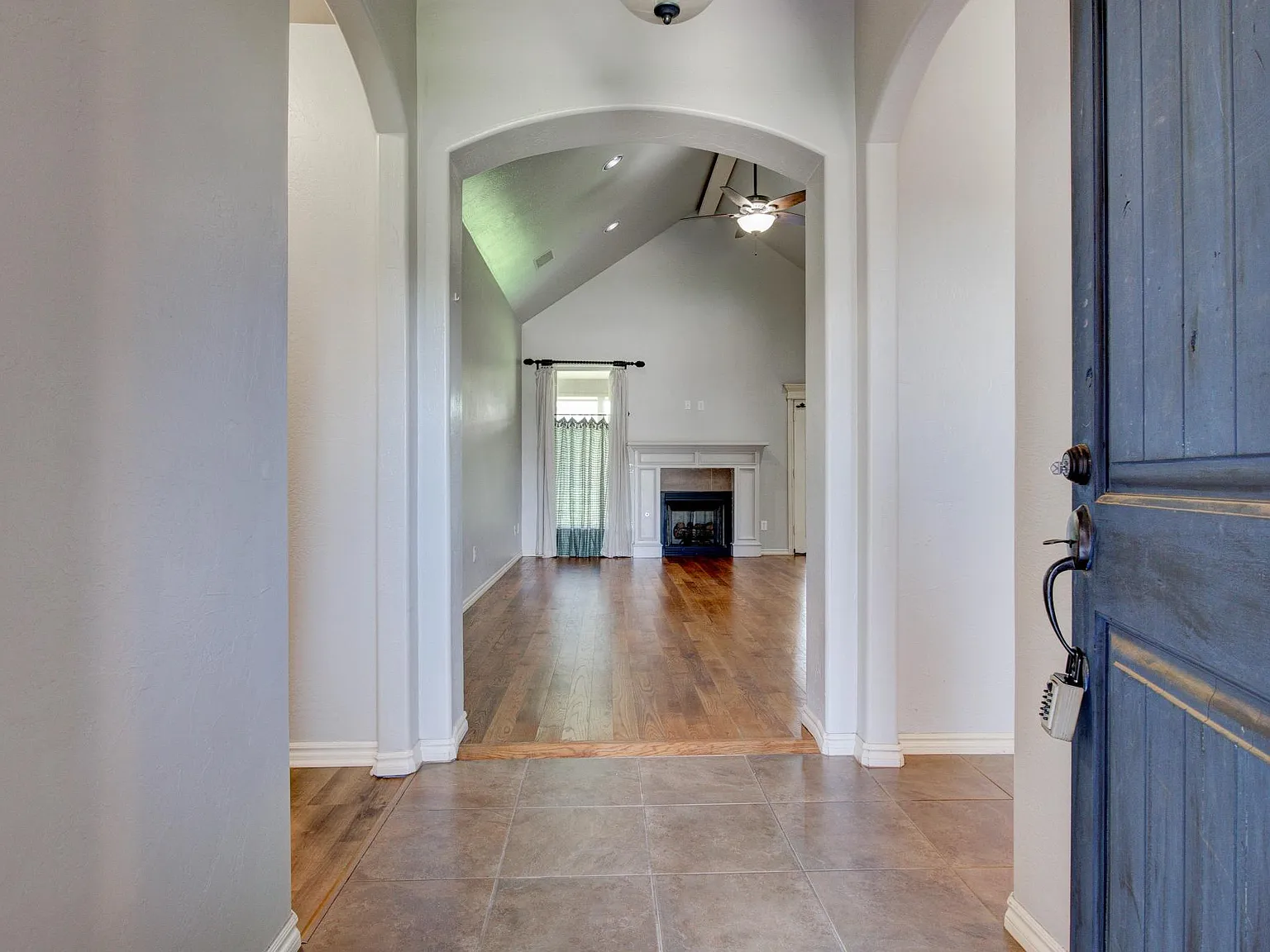 3 bed, 1807 sqft, $1,900 — Photo 4