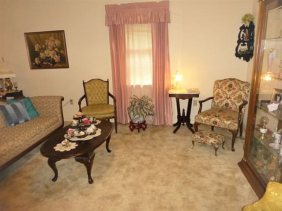 5th image of 1209 N Prescott Dr