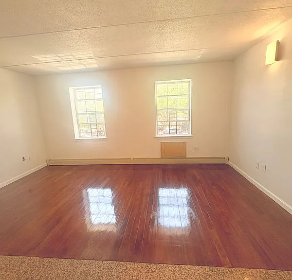 2060 Washington Ave #2 — Photo 7