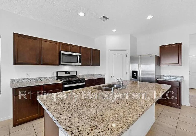 108 Hue St SW — Photo 18