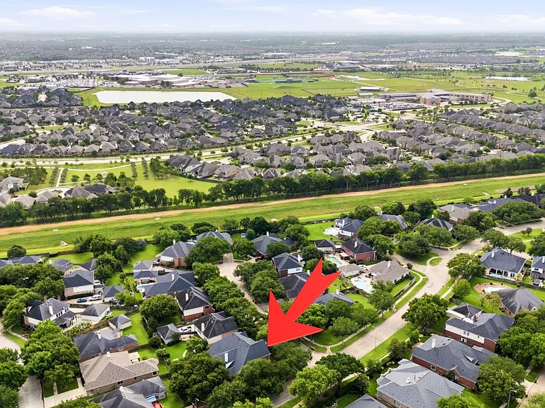 1322 Kirby Lake Ct — Photo 45