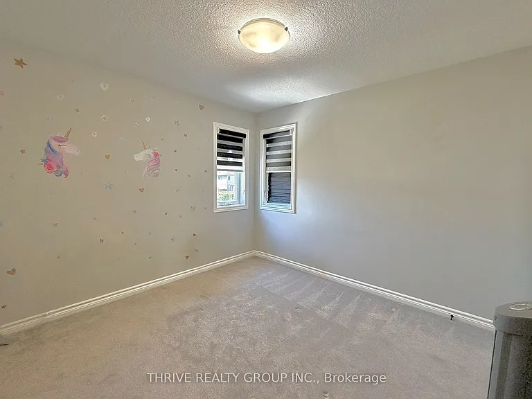 1340 John Kenney Dr — Photo 25