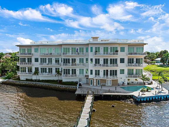 3rd image of 51 SE Seminole Street #403