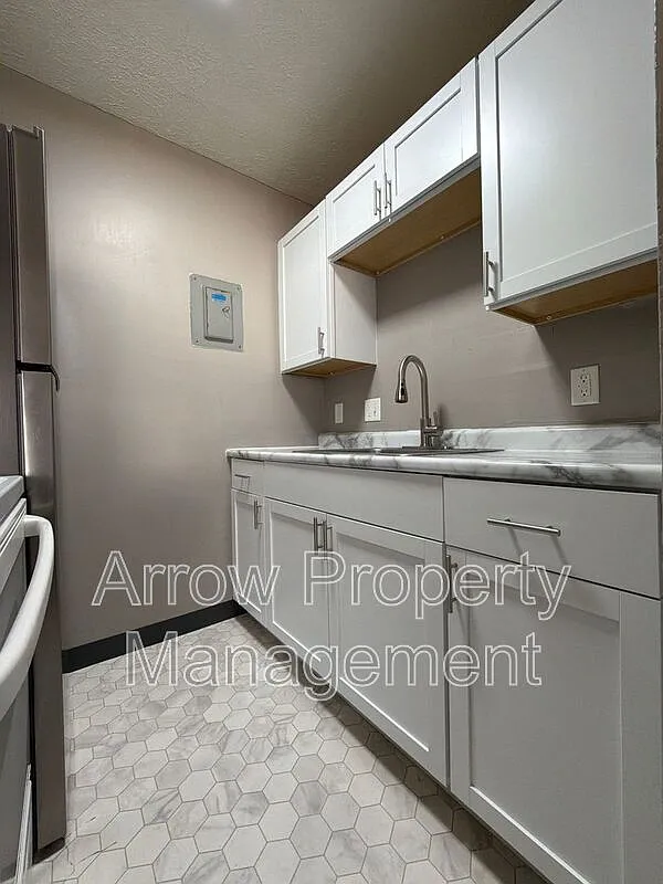 2 bed, 1.0 bath, 710 sqft, $765 — Photo 4