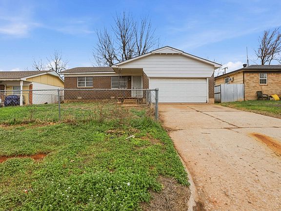 2nd image of 1520 SE 48th Pl