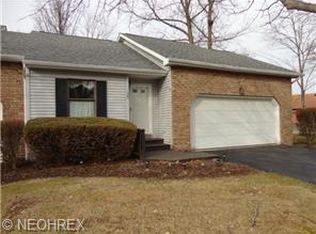 139 Turquoise Dr, Cortland, OH