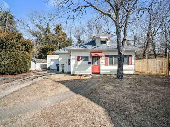 310 Ohio Ave, Absecon, NJ 08201