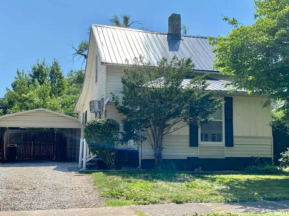 851 S 1st Ave, Canton, IL 61520