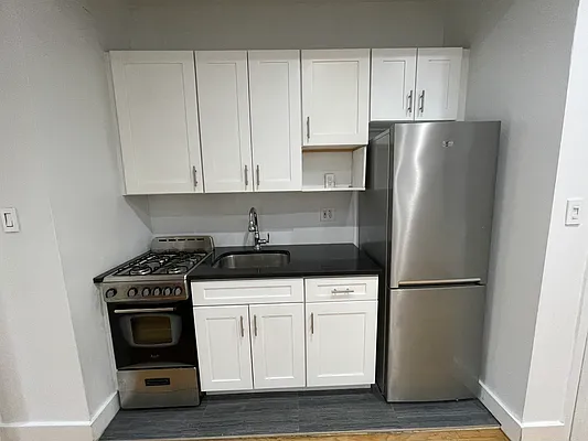 Rented by Compass | media 31